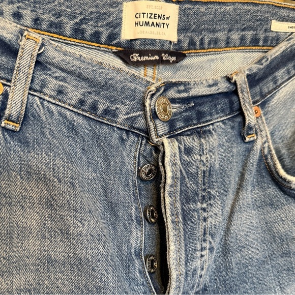 Citizens Of Humanity Women’s Lightly Distressed Emery Crop Denim Size 28 - Picture 5 of 10